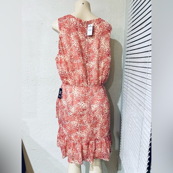 Express Paisley Ruffle Wrap Front Dress - Picture 4 of 13